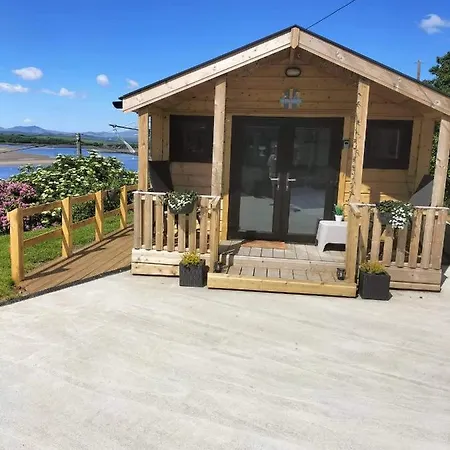 Chalet Sea Breeze Cabin Donegal Town