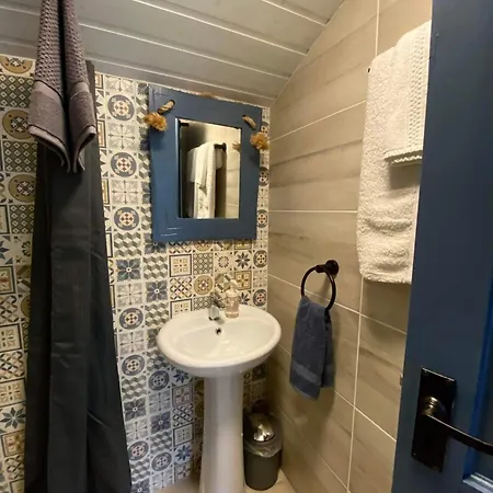 Chalet Sea Breeze Cabin *