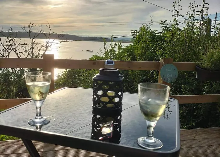 Sea Breeze Cabin Chalet