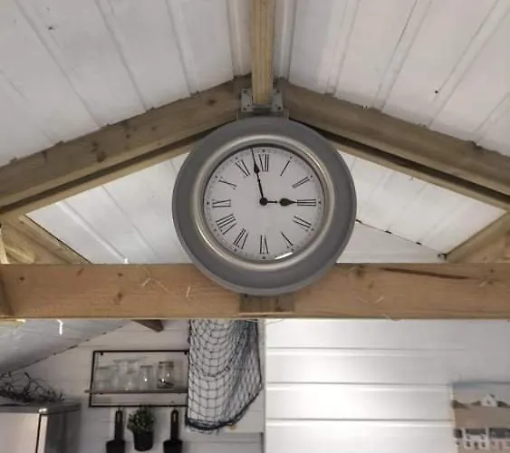 Sea Breeze Cabin Chalet *